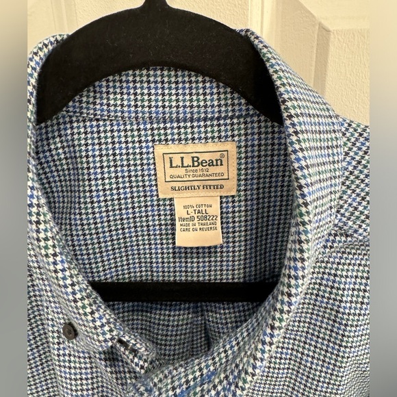 LL Bean flannel dress shirt - Picture 2 of 3